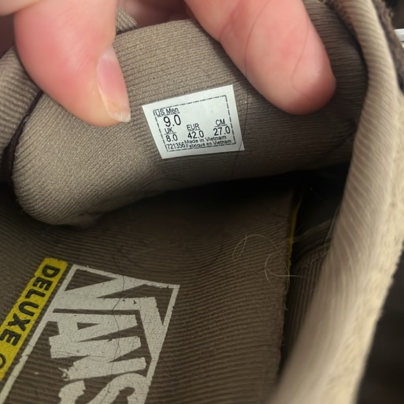 Vans - Picture 4 of 4